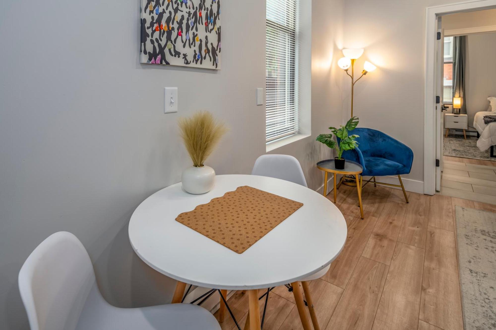 Prime Otr, 3 Lux Queen Beds, Two 55In Tvs, Steps To Tql, Findlay Market, Light Rail, Fast Wifi Cincinnati Exterior photo